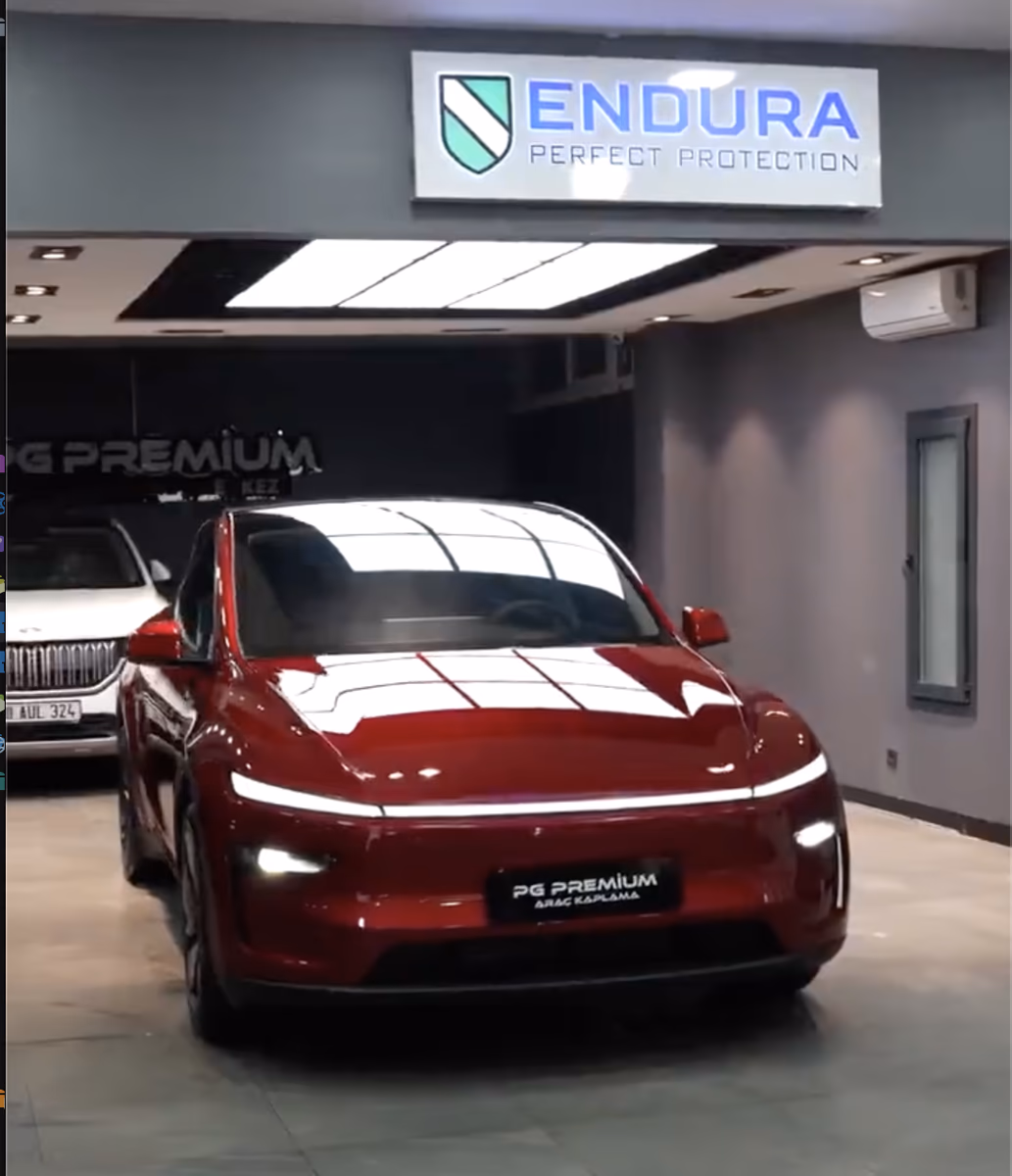 Kırmızı Tesla Endura PPF kaplama ve boya koruma uygulaması